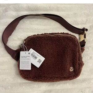 NWT Lululemon limited edition Fleece Everywhere Belt bag